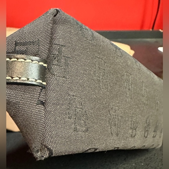 Dooney & Burke Small Gray & Black Signature Logo Handbag 8.5”x3”x5” - Picture 12 of 15